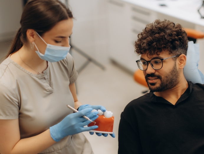 Les effets bénéfiques des couronnes et des ponts dans la santé buccodentaire
